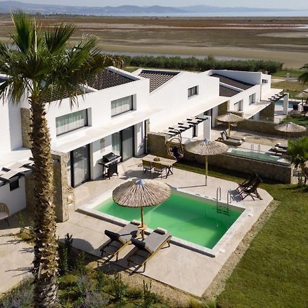 Flamingo View Suites & Villas Nea Poteidaia Eksteriør billede
