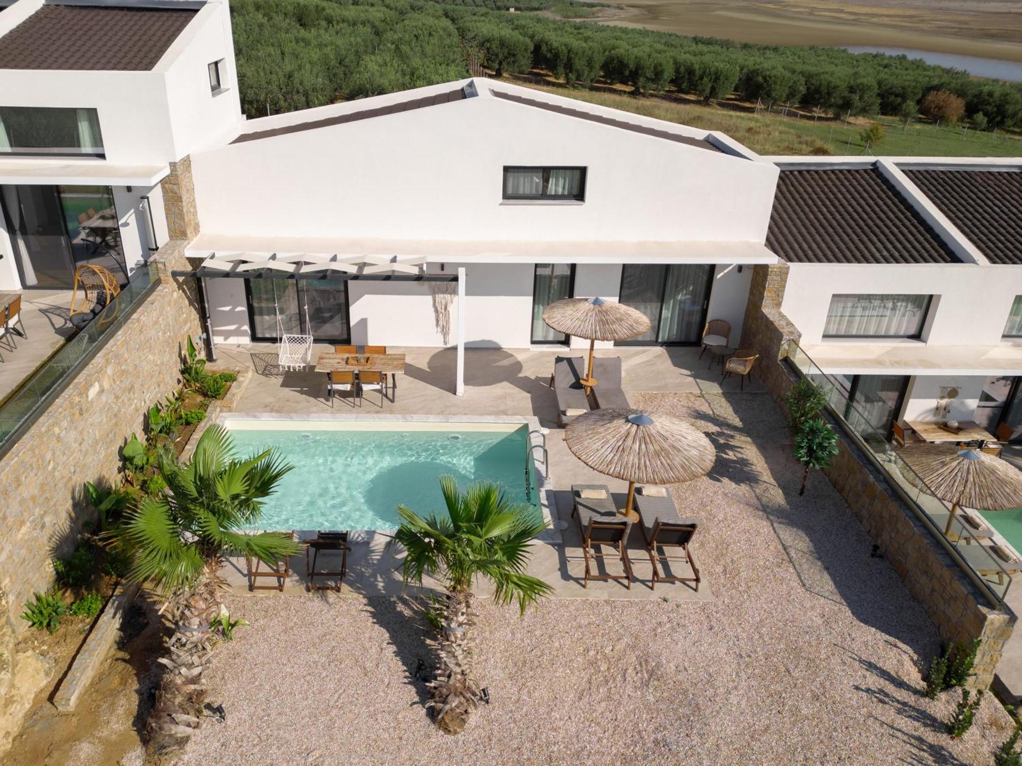 Flamingo View Suites & Villas Nea Poteidaia Eksteriør billede