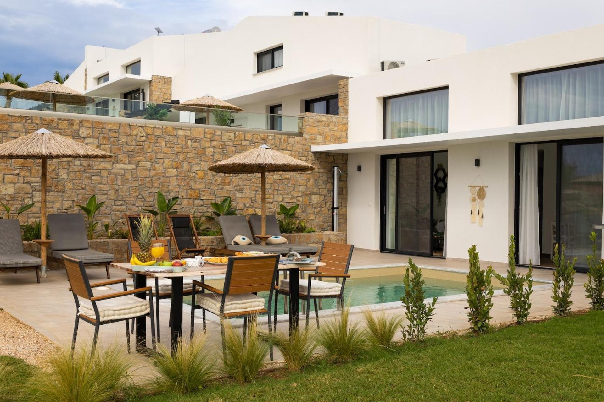 Flamingo View Suites & Villas Nea Poteidaia Eksteriør billede